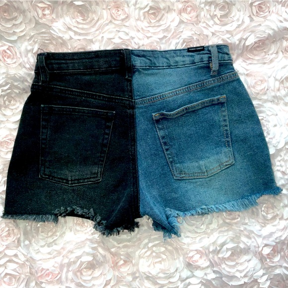 ALMOST FAMOUS 🍁 Black/Denim shorts - Picture 2 of 5